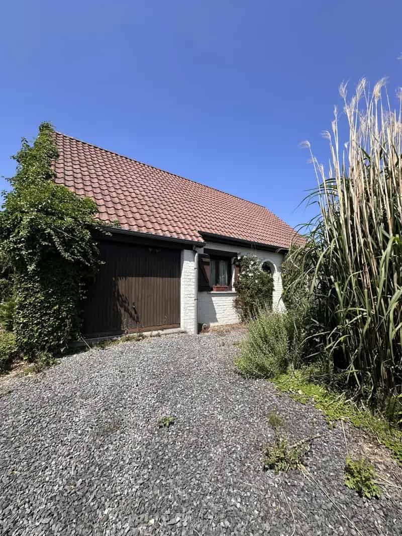 Huis te huur: Open bebouwing met grote tuin en zolder
