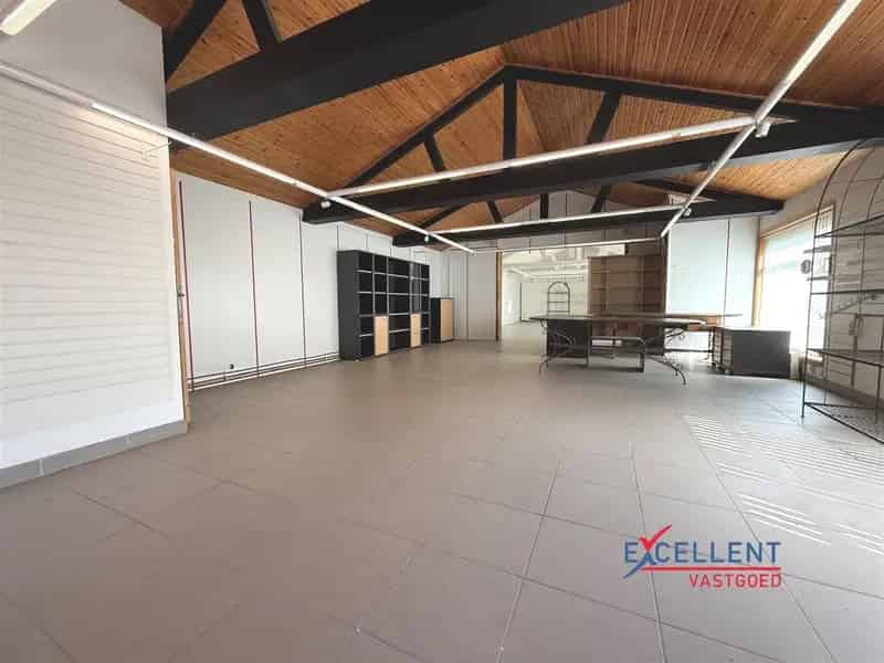 Opslagruimte/kantoor te Machelen (Oost-Vlaanderen)