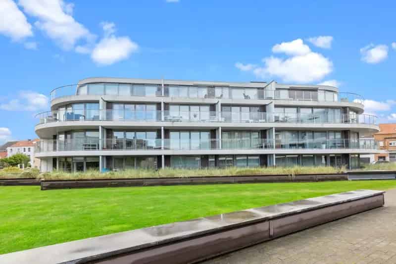 Garagebox te koop in veilige residentie Odyssea te Bredene!