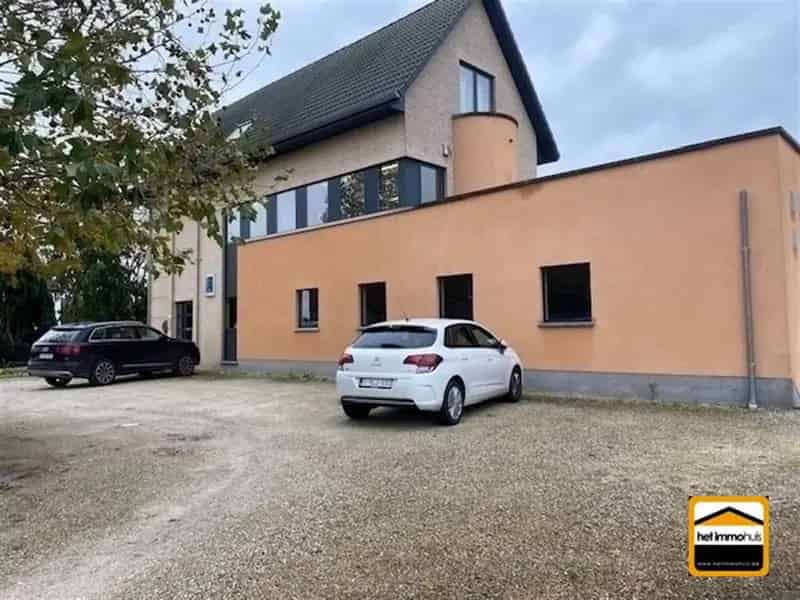 Huis te huur Borgloon: Kantoorruimtes Appartement Investering