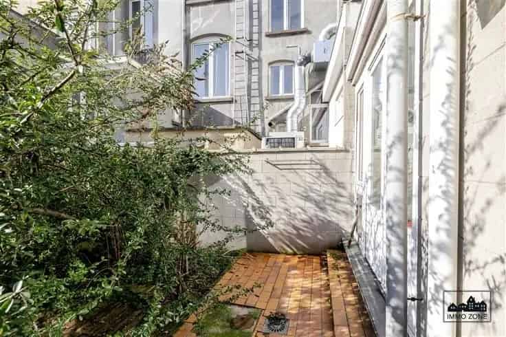 Herenhuis Te Koop: Ruime woning 6 slaapkamers, stadscentrum