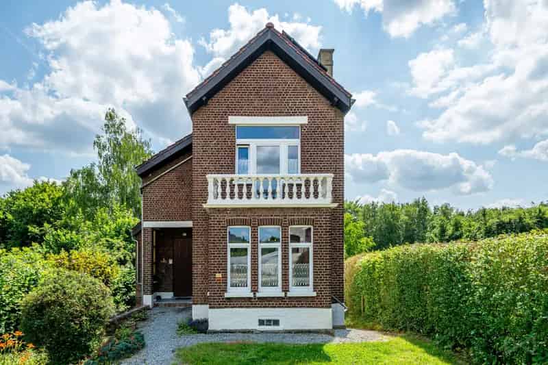 Huis met drie slaapkamers in Ottignies