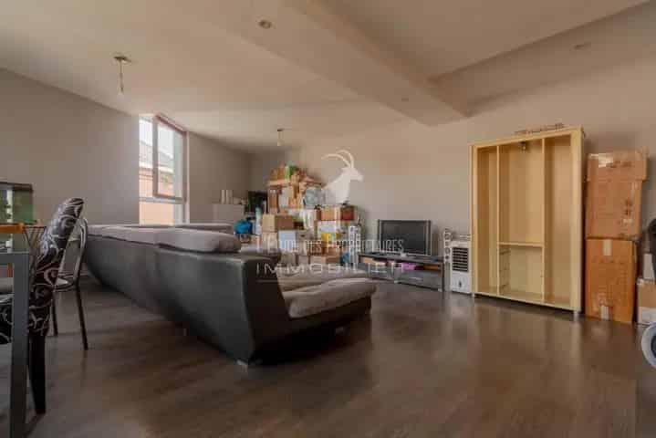 Appartement te koop in Houdeng-Goegnies