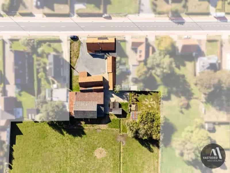 Hoeve & bouwgrond & weide & stallingen...op 2.2 hectare