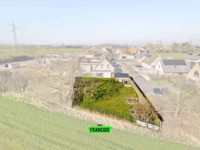 Bouwgrond te Beerst: 667m², alleenstaande woning