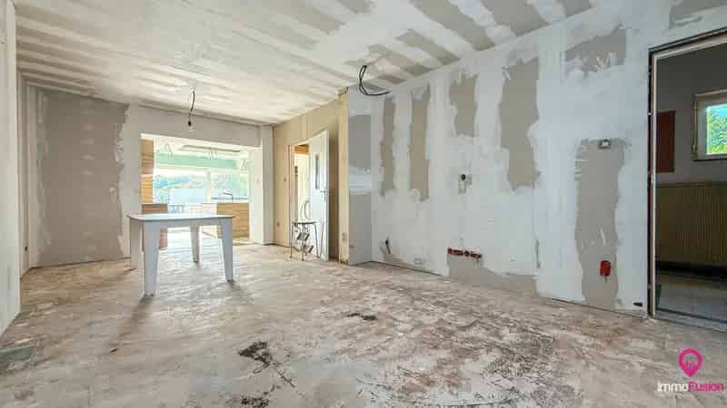 Woning met afwerkingsmogelijkheden in Paal!