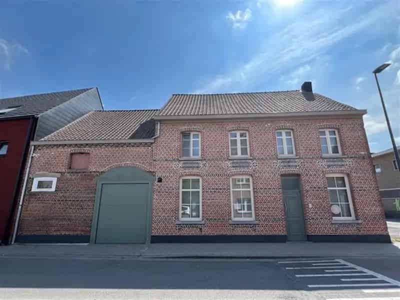 Karaktervolle woning voorzien van alle comfort!