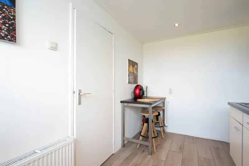 Bemeubelde studio vlakbij Maastricht