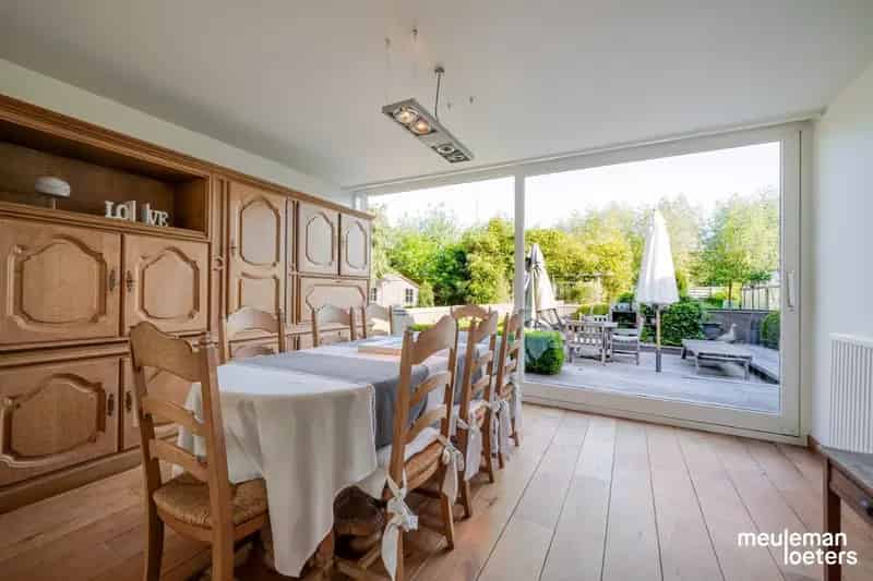 Te renoveren bungalow op fantastische ligging