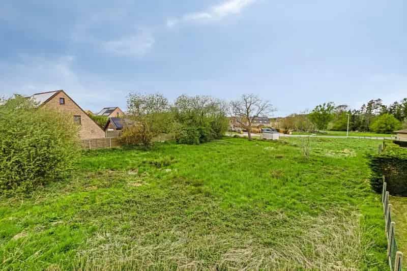 Prachtig perceel bouwgrond voor open bebouwing in Waanrode met een opp van 7a 64ca