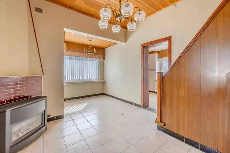 Te renoveren woning op 820m² met vergunning