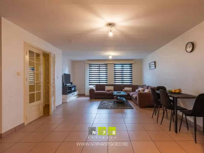 Huis te huur Bree 3 appartementen 2100 euro rendement