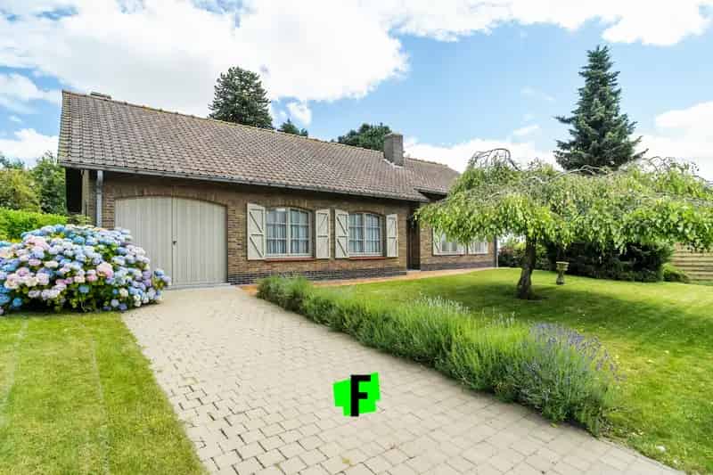 Alleenstaande bungalow te Loker (Heuvelland)