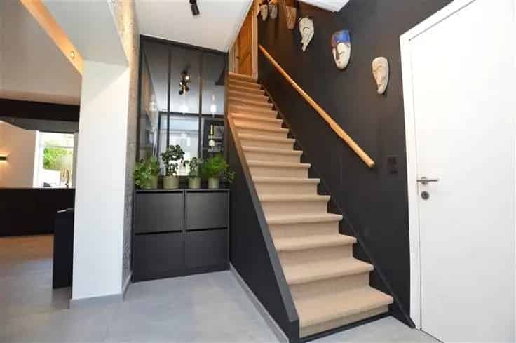 Villa Te Koop 240m² 3-4 slaapkamers 3 badkamers