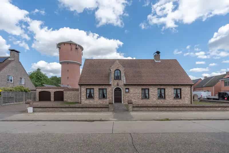 Ruime gezinswoning te huur 3 slaapkamers Beerse