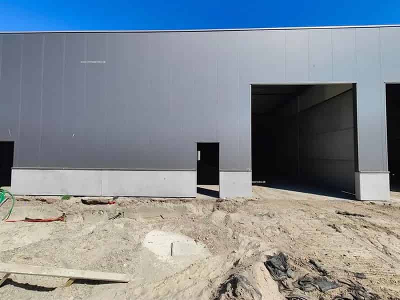 Nieuwbouw bedrijfsgebouw te huur in Portis Brugge