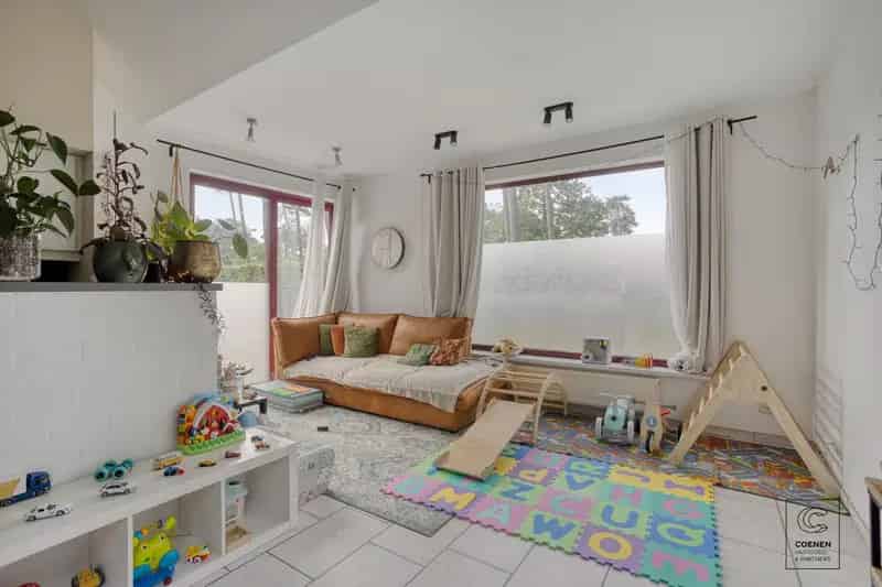 Laagbouw woning van 129 m² met drie slaapkamers op een schitterende ligging in Oelegem!