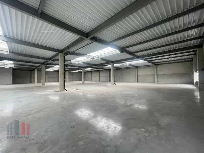 Nieuwbouw bedrijfsgebouw te huur in Beernemsteenweg Wingene