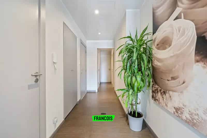 Instapklaar appartement pal in centrum Oostende