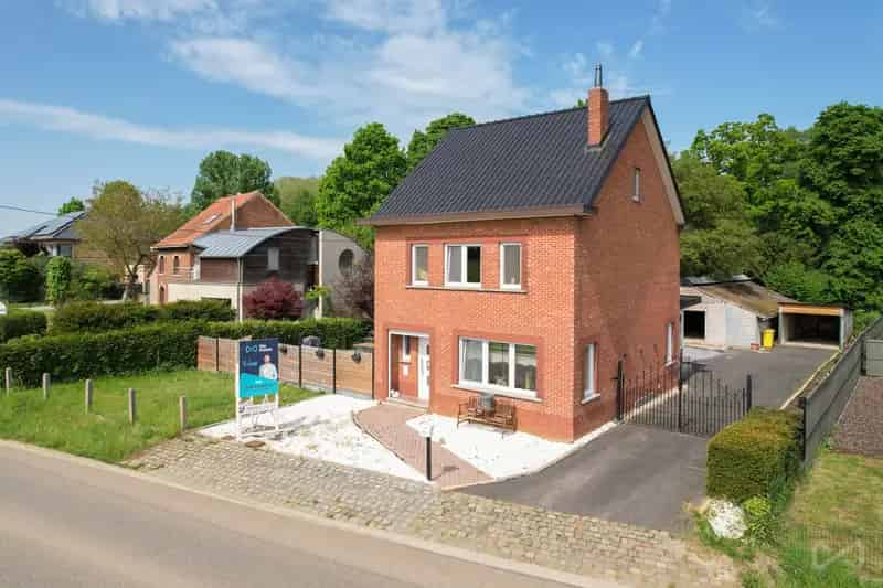 Huis te huur Tielt Winge: Instapklare gezinswoning met hangaar