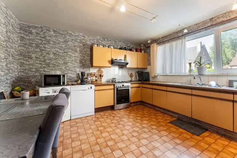 Ruim Appartement 122m2 te Serskamp 3 slaapkamers Garage
