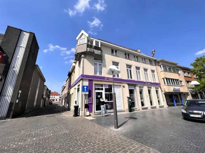 Stijlvol triplex appartement met 3 slaapkamers in Ninove