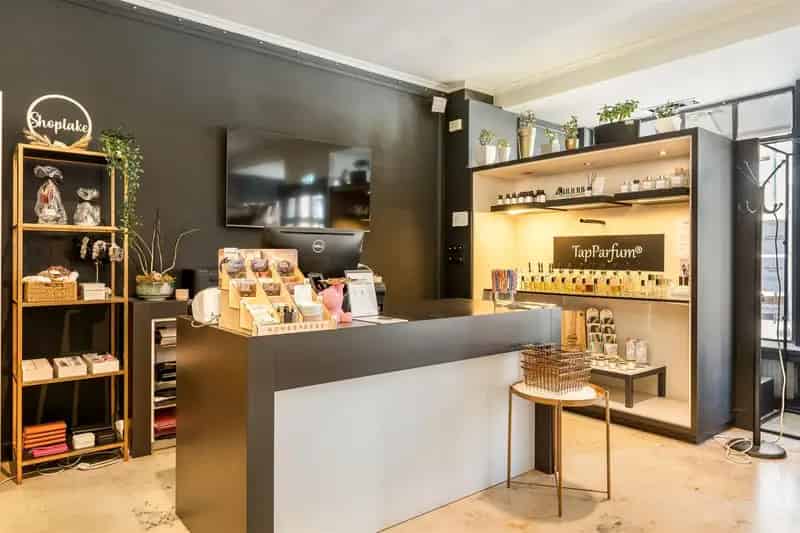 PRACHTIG HANDELSPAND OP COMMERCIËLE LIGGING IN HET CENTRUM VAN BERINGEN