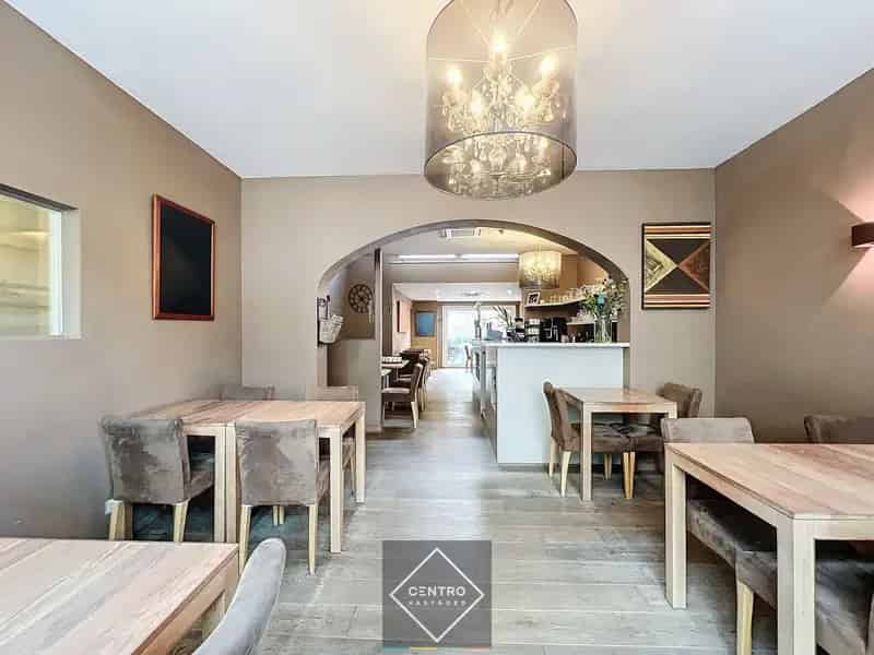 Charmante herenwoning met véél mogelijkheden in de mooie Vlamingstraat, hartje Roeselare!