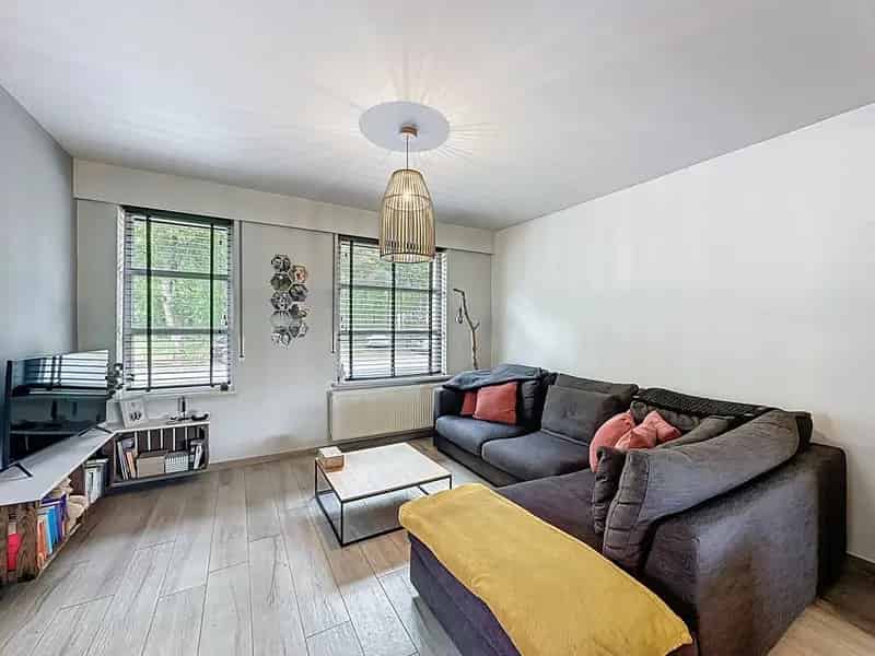Super gezellige gerenoveerde woning op een mooi perceel.