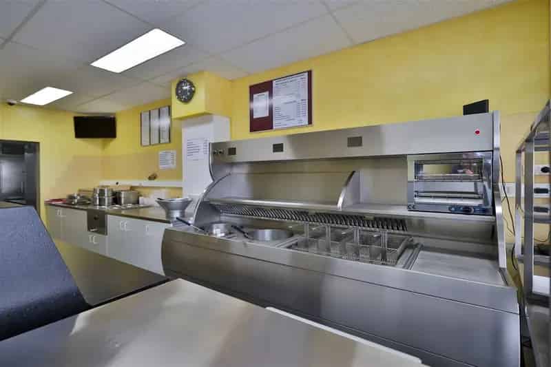 Opbrengsteigendom te koop in Hemiksem