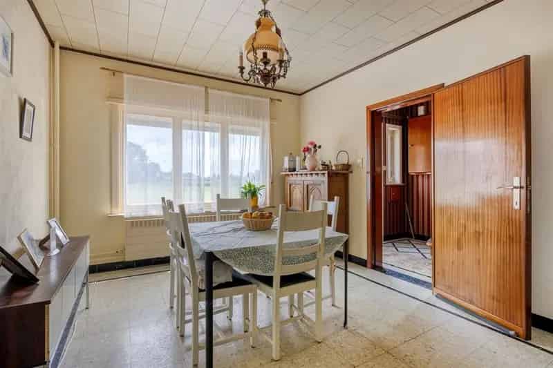 Te renoveren woning met grote tuin op 23a 70ca in Winksele