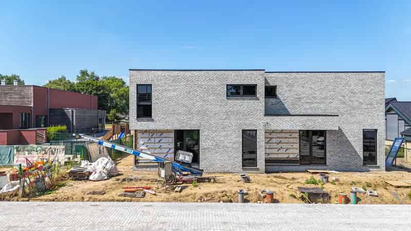 Moderne casco woning met 4slpks en bureauruimte in Boekt!