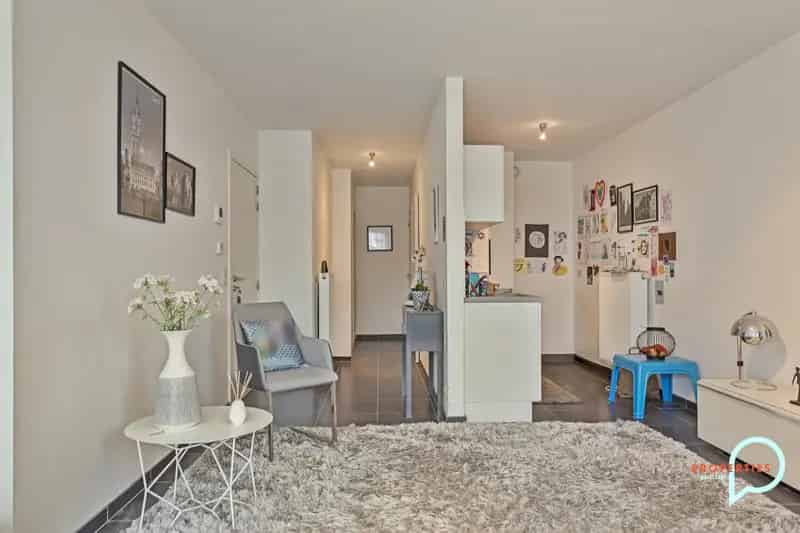Appartement te huur Wetteren: 1 slaapkamer, terras, investering