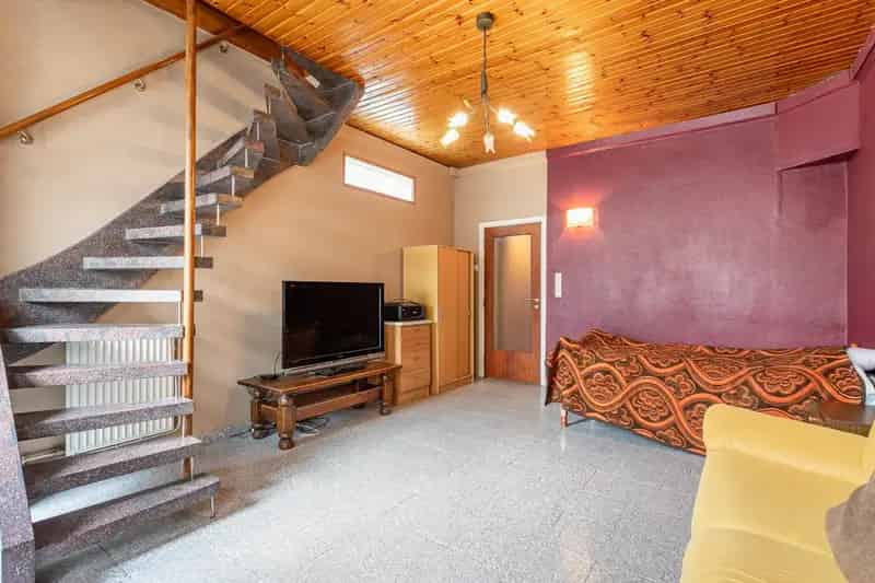 Te renoveren woning met 3 slaapkamers en tuin