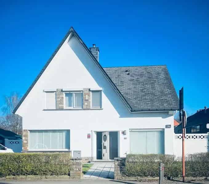 🏡 Instapklare villa – ruimte, comfort en gezelligheid voor uw gezin!