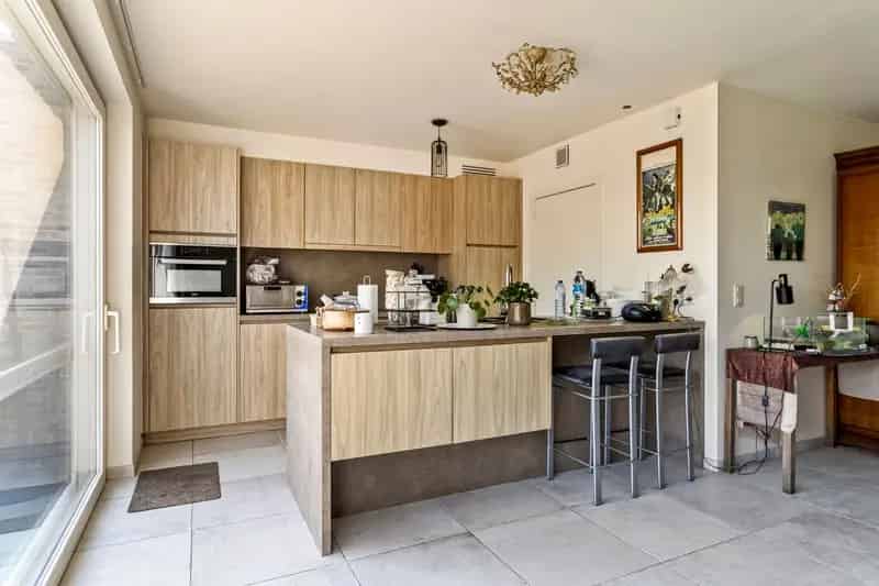 Recente mooi afgewerkte instapklare woning !