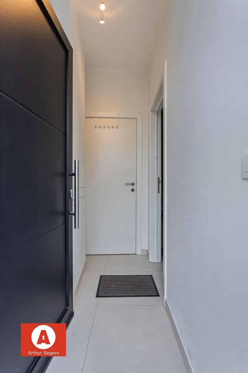 IN OPTIE - Energiezuinige en luxueus-hedendaagse totaal-renovatie.