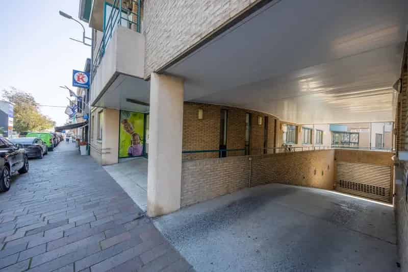 ONDERGRONDSE STAANPLAATS IN CENTRUM ZWEVEGEM!