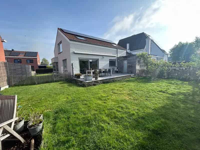 Huis te koop: Instapklare gezinswoning 4 slaapkamers