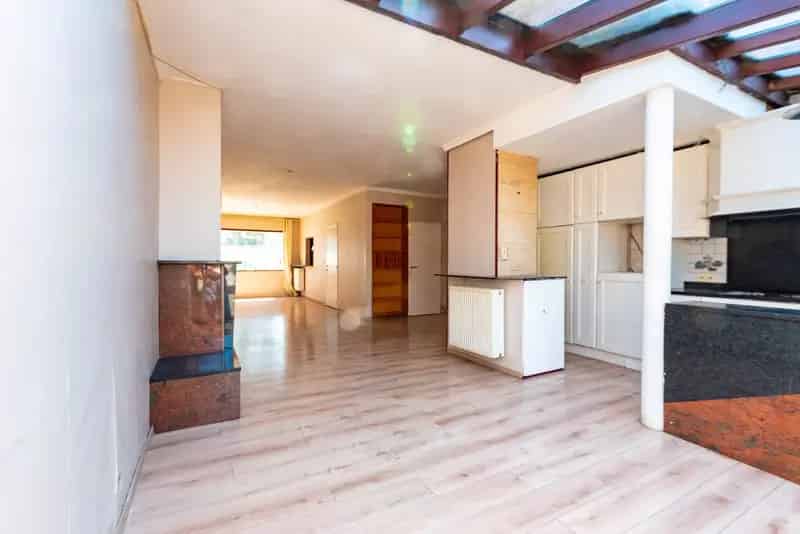 Te renoveren woning op centrale locatie te Hoboken 8510852