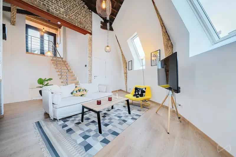 Appartement te Huur Nabij Place Saint-Lambert