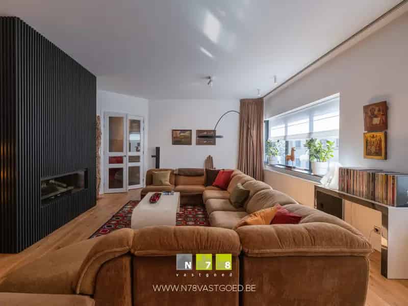 Uitzonderlijk appartement te koop in Maaseik – Groep N