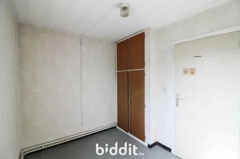 Te renoveren woning HOB met 3 slaapkamers en bijgebouwen