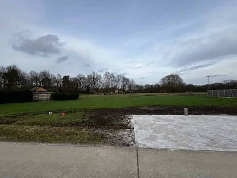Centraal Gelegen Bouwgrond Voor Open Bebouwing Van 564M²