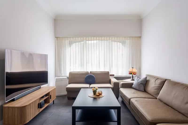 Ruime gerenoveerde, instapklare woning met 6 slaapkamers en drie badkamers