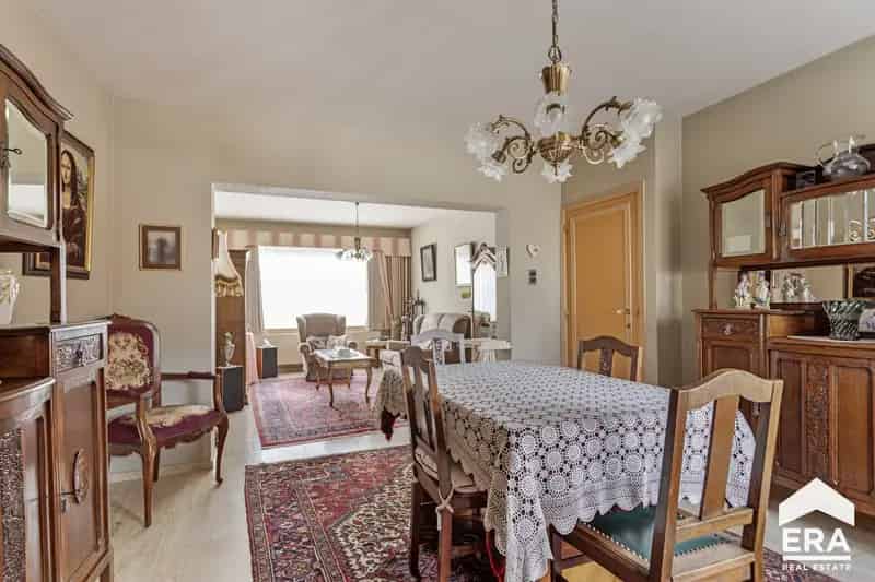 Huis te huur 234m2 4 slaapkamers tuin garage