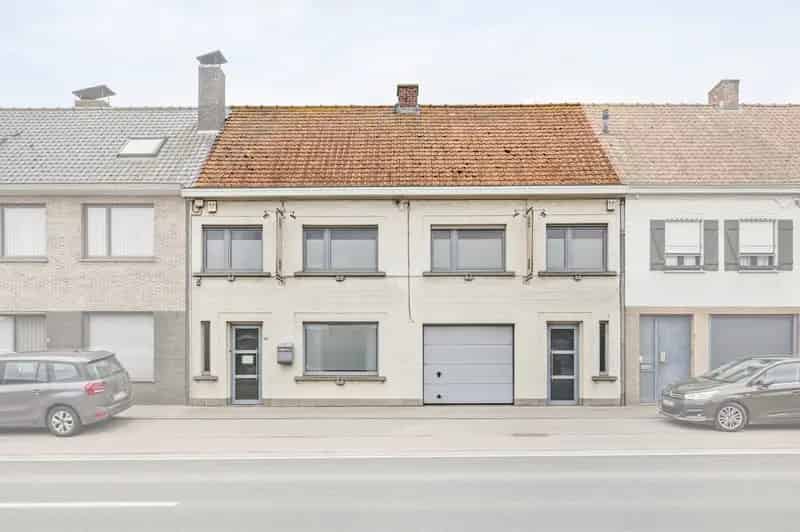 Huis te huur Staden: Dubbele woning met garage en tuin