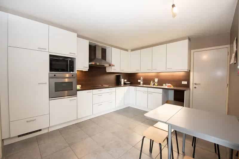 Ruime woning gelegen te Zulte.