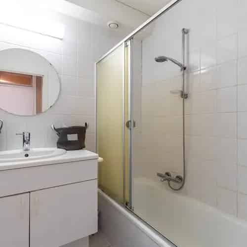 Zeer ruime studio met afgesloten slaaphoek te Nieuwpoort-Bad