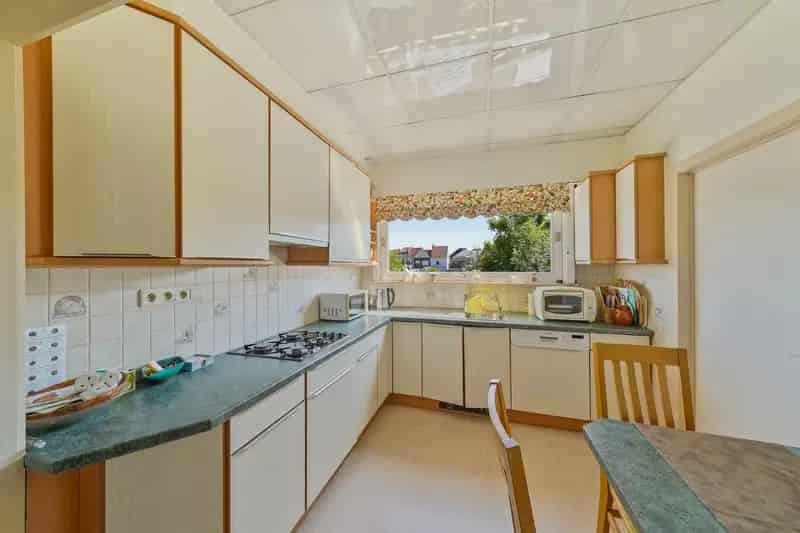 Gezellige woning met tuin en garage aan de Spuikom te Bredene